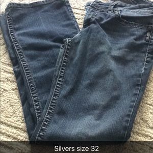 Like new- silver jeans.